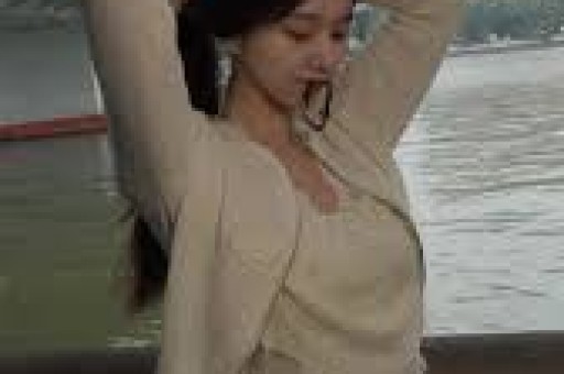 顶流女星红毯互撕太刺激!站位暗战+造型翻车现场曝光内娱潜规则被扒 顶流女星红毯互撕太刺激!站位暗战+造型翻车现场曝光内娱潜规则被扒